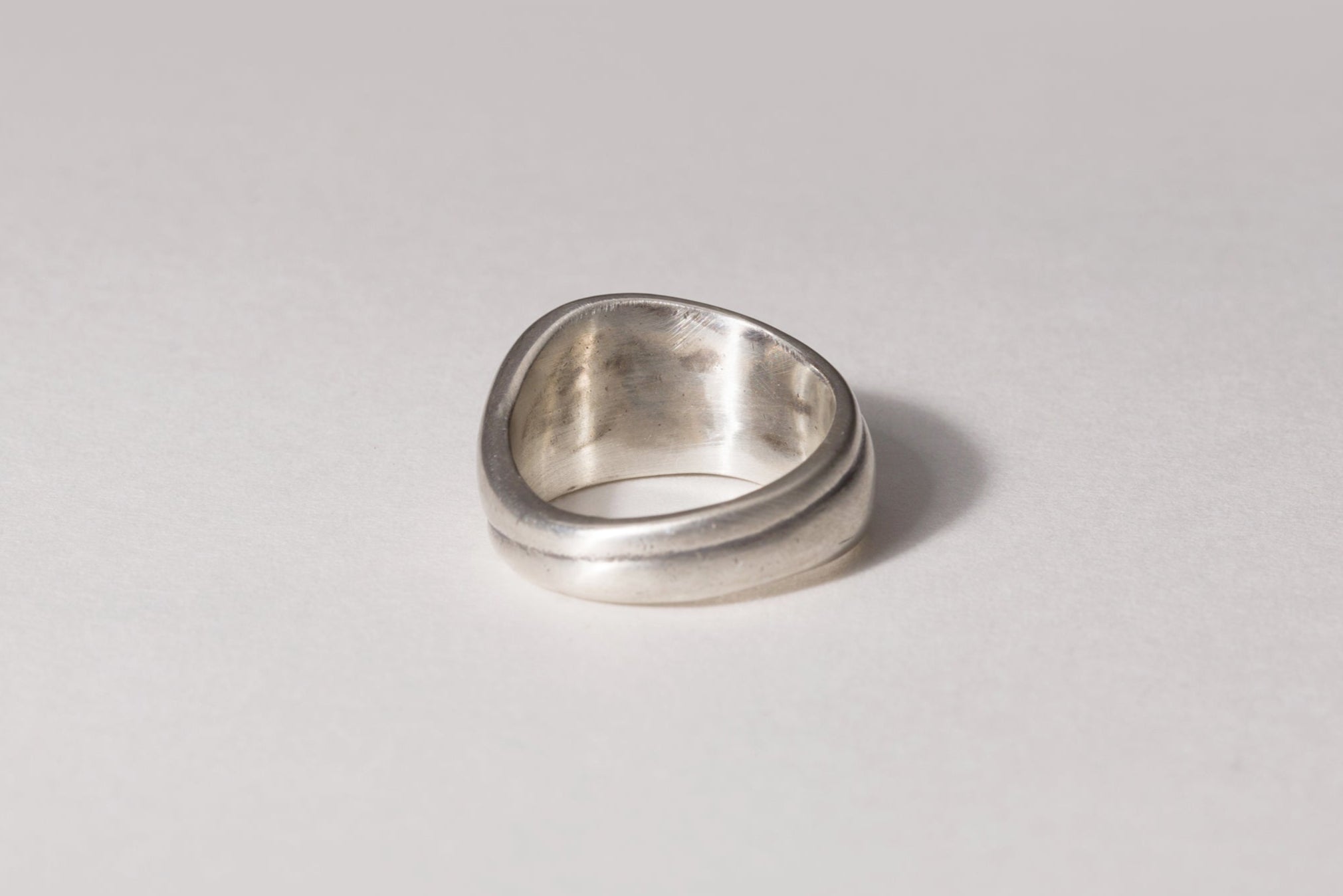 INTERTWINED BAND RING