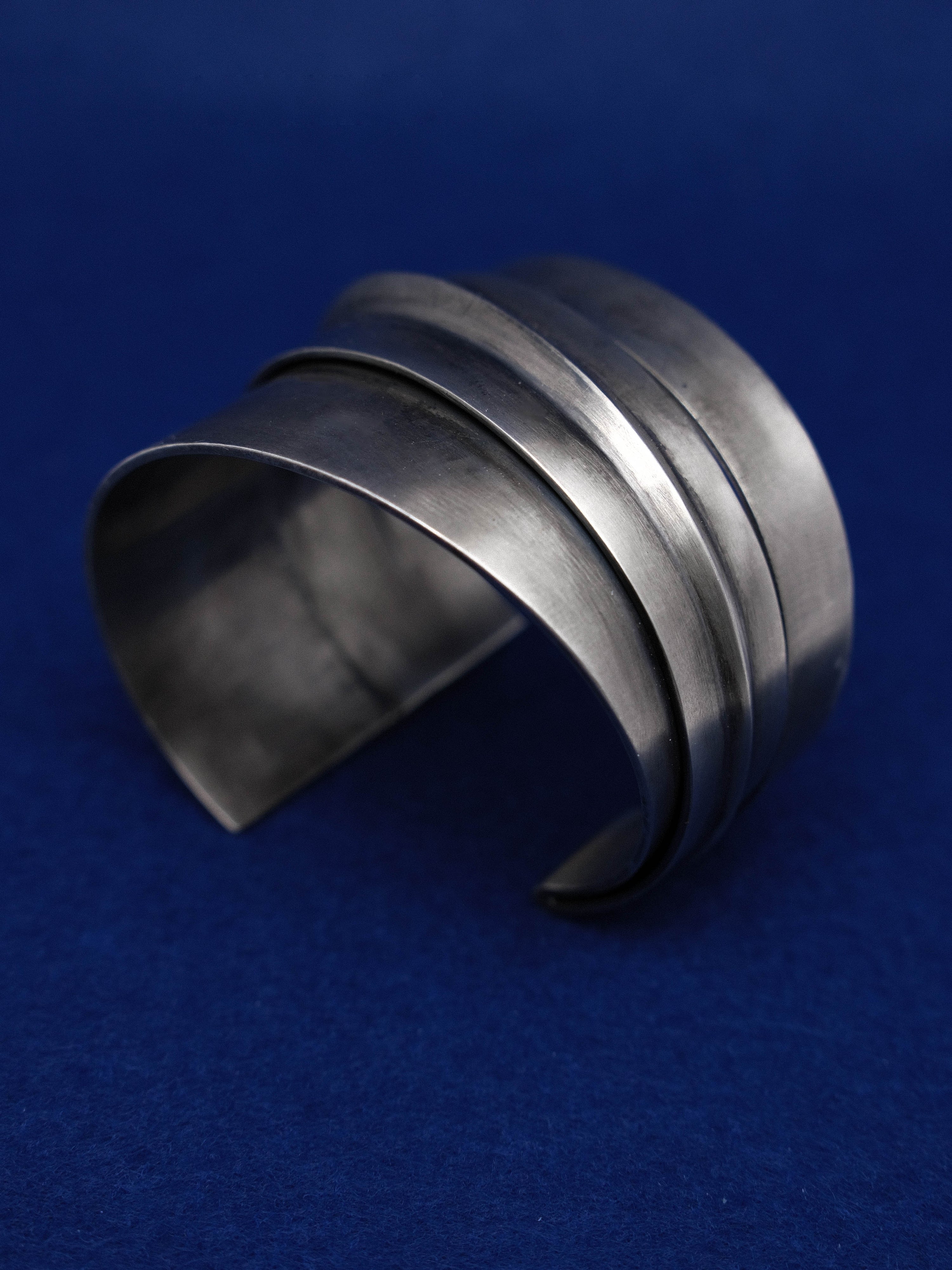 PLEATED CUFF