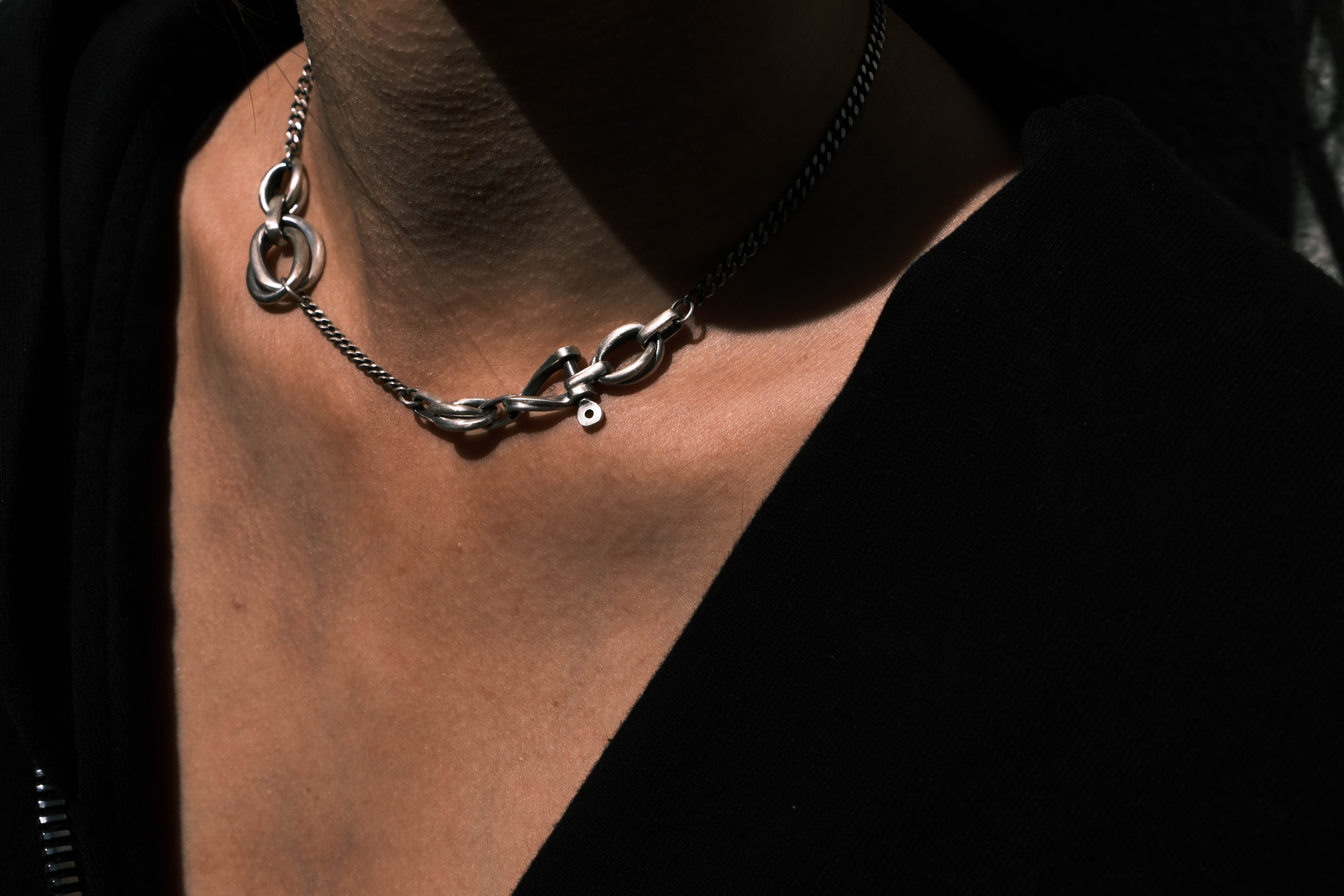 DOCK-ROPE NECKLACE