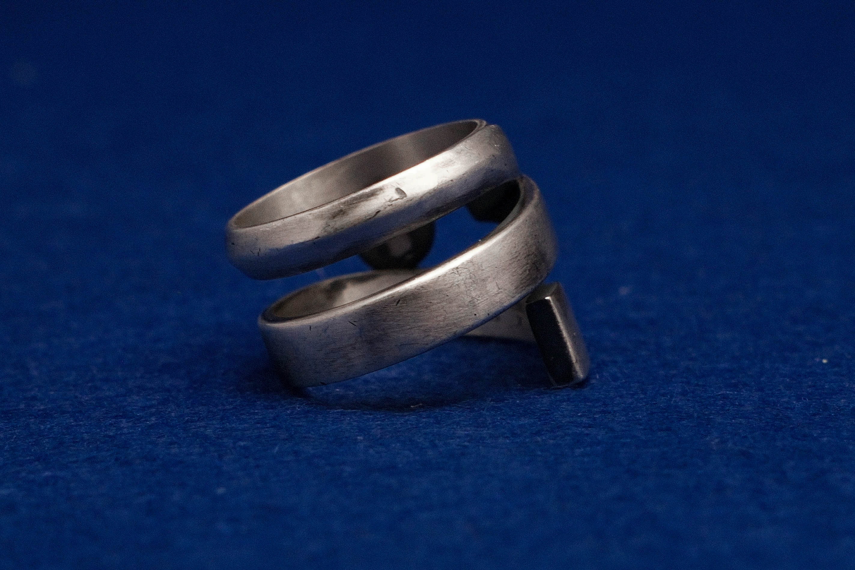 SPIRAL WRAP RING