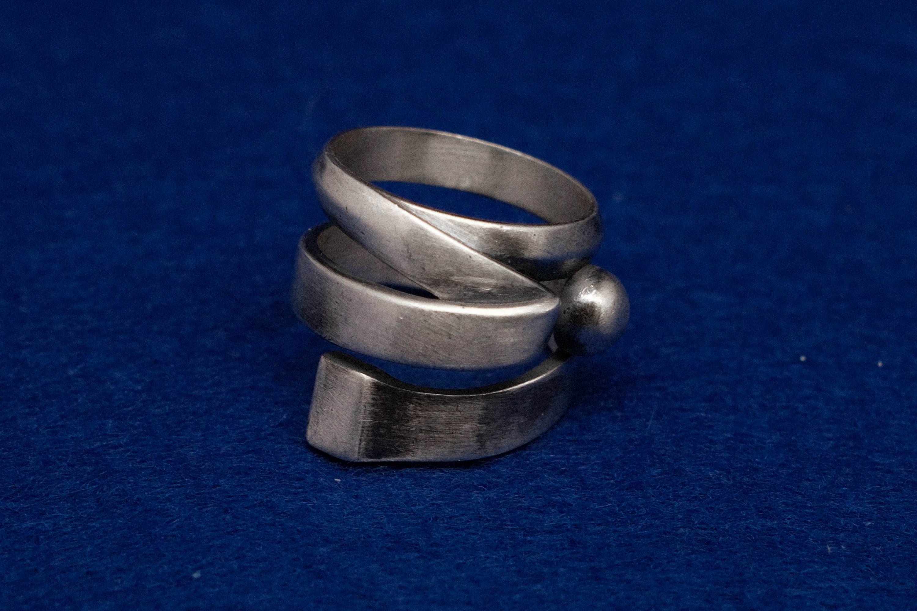 SPIRAL WRAP RING