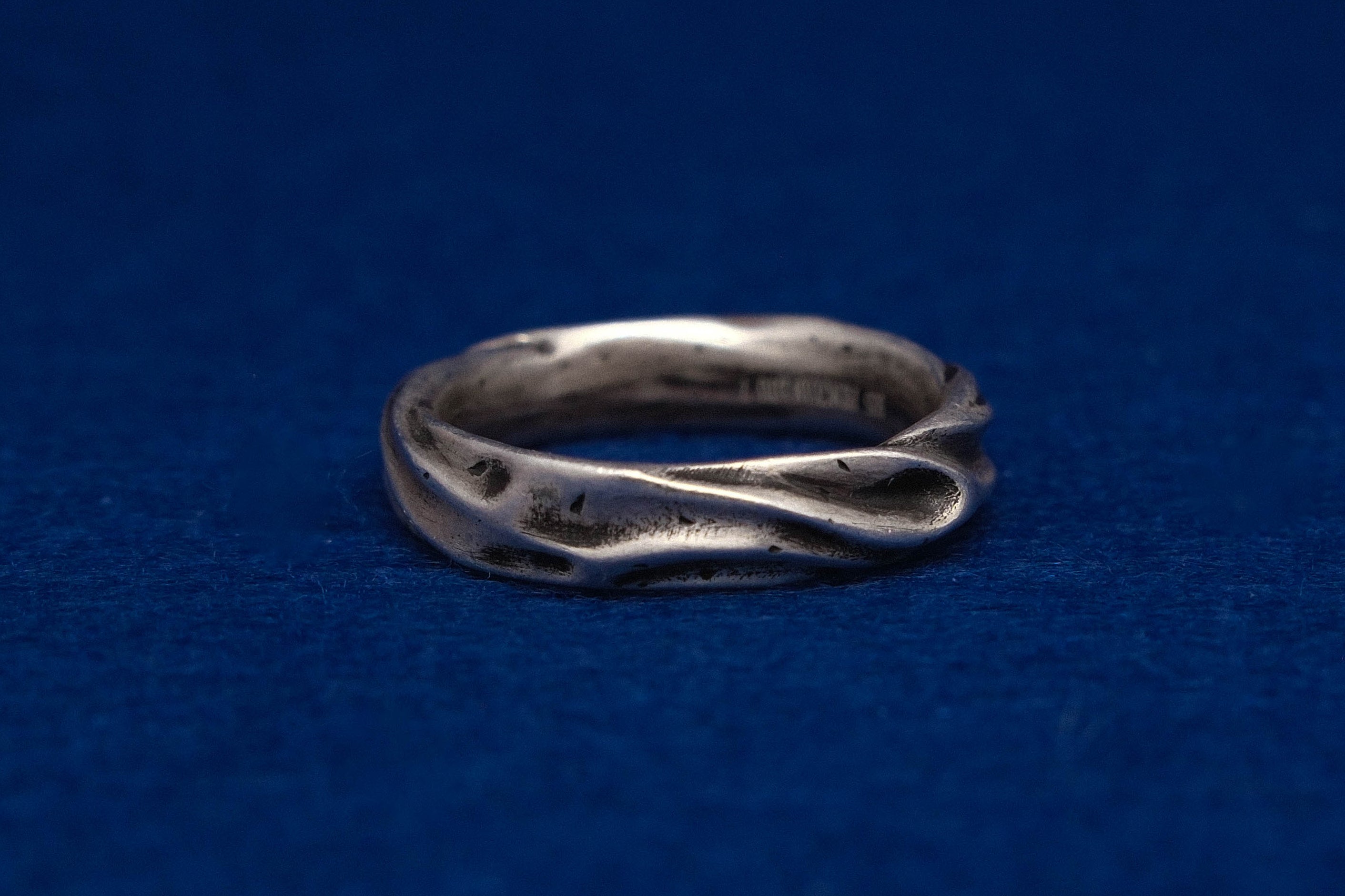 SLIM PLEATS RING