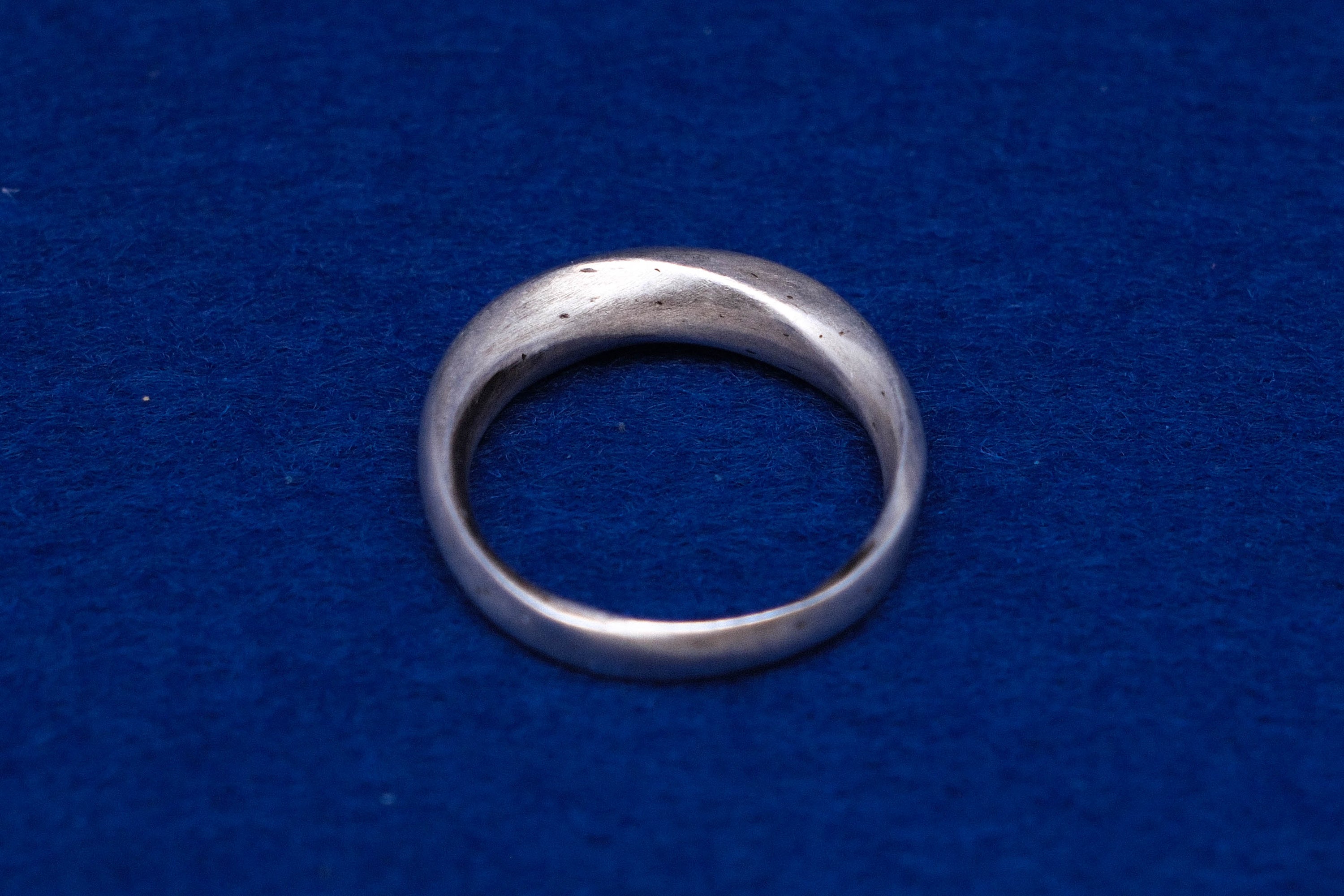 TAPERED MÖBIUS RING