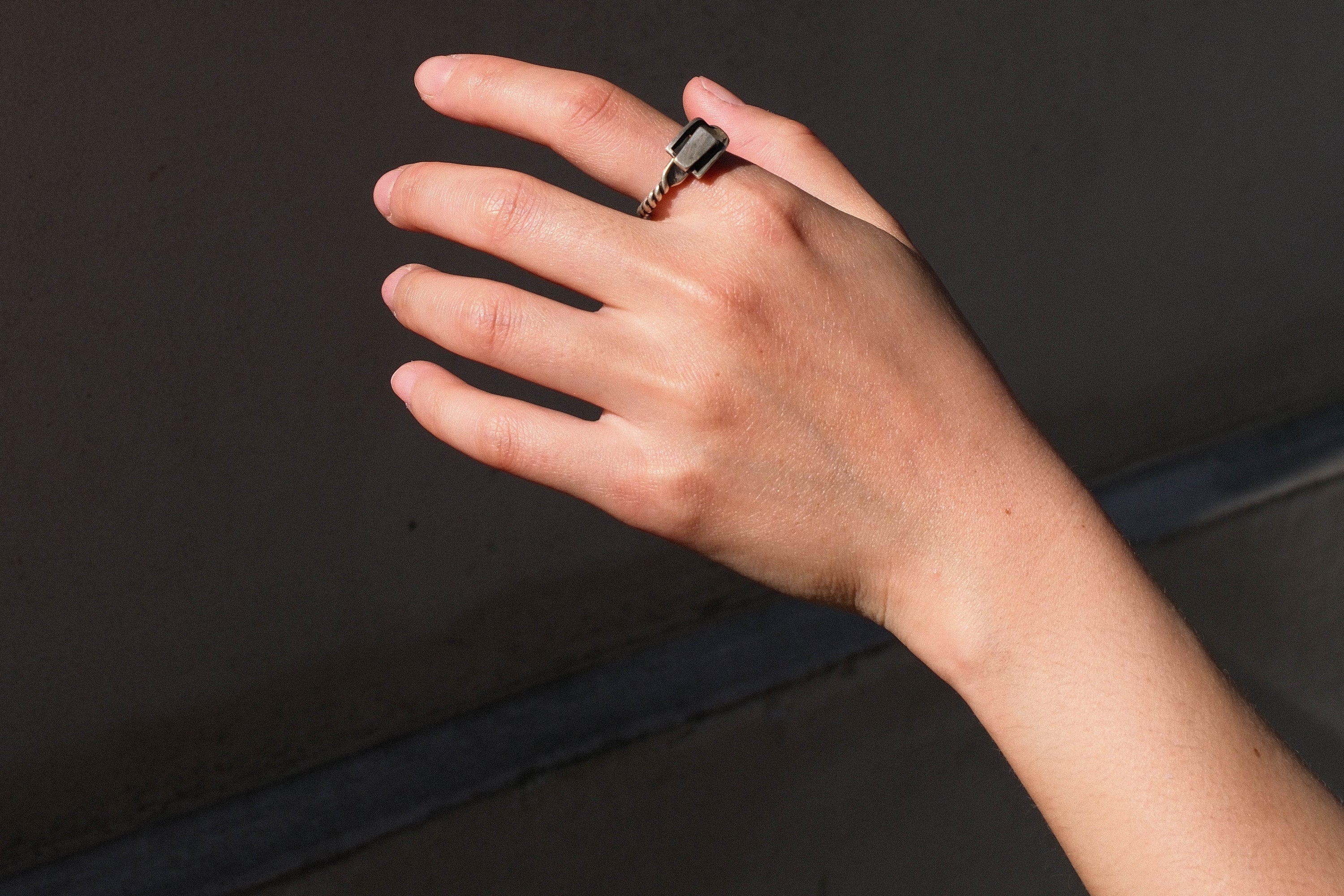 INTERLOCK BUCKLE RING