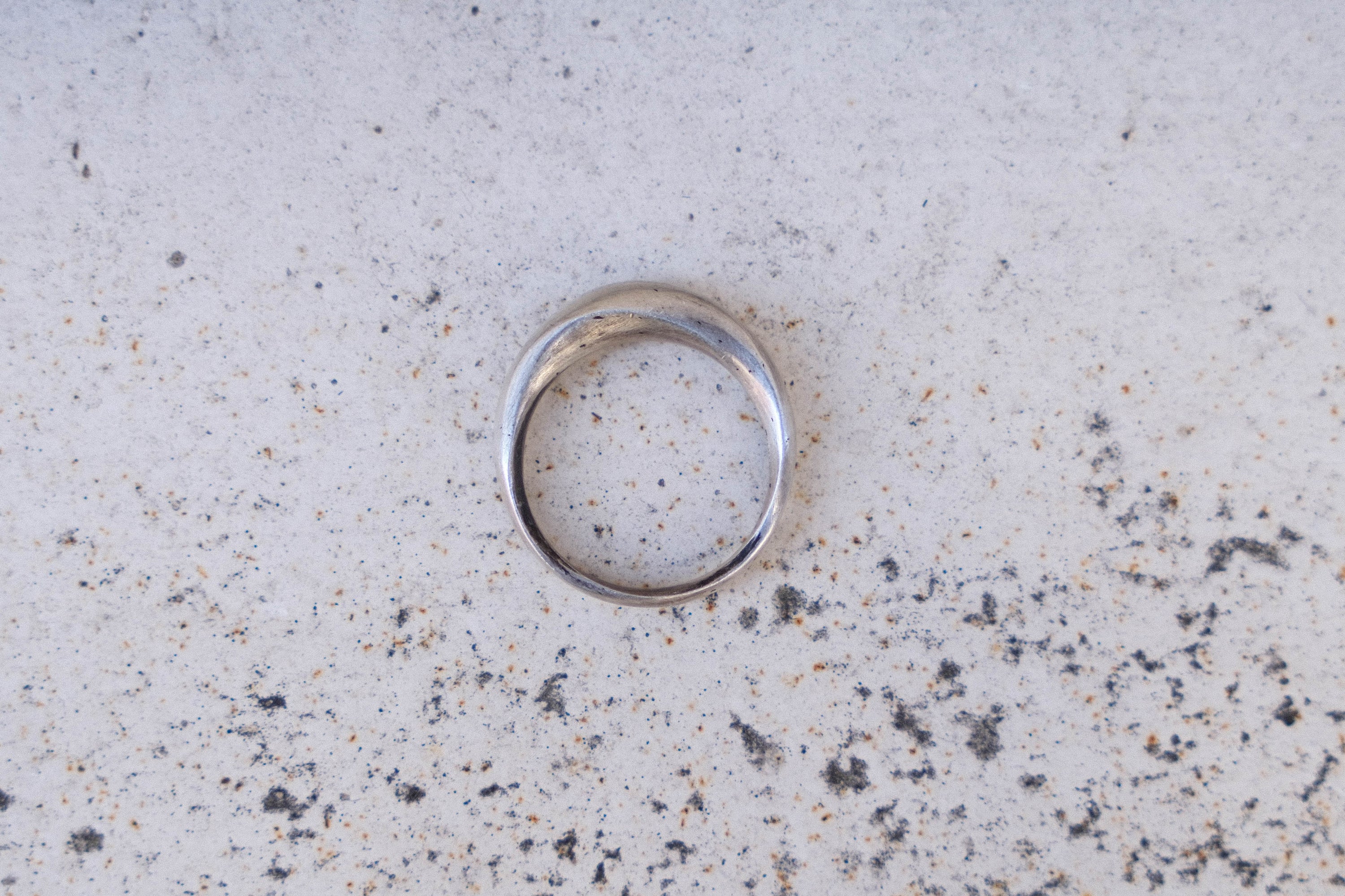 TAPERED MÖBIUS RING