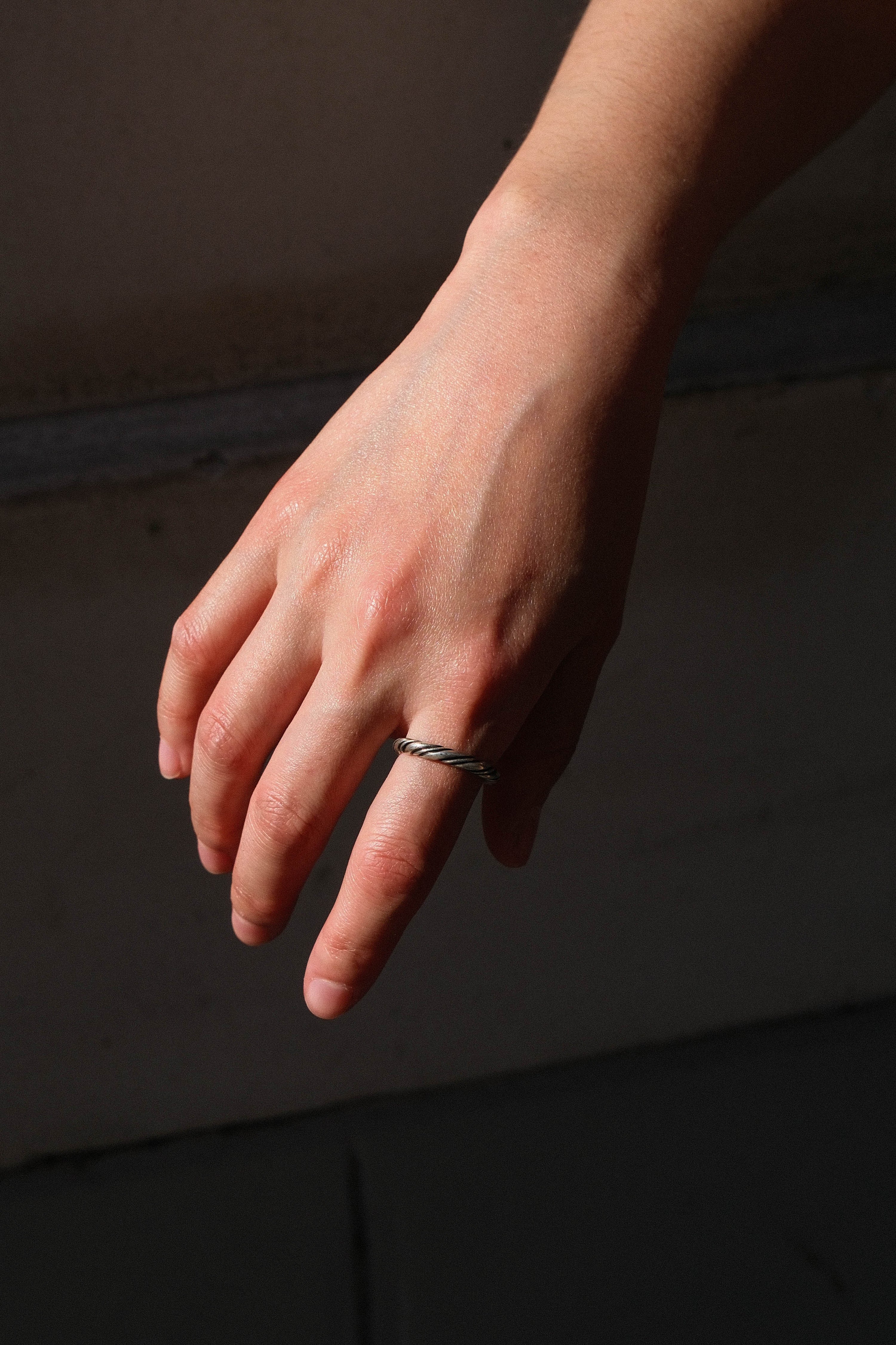 ROPE TWIST RING